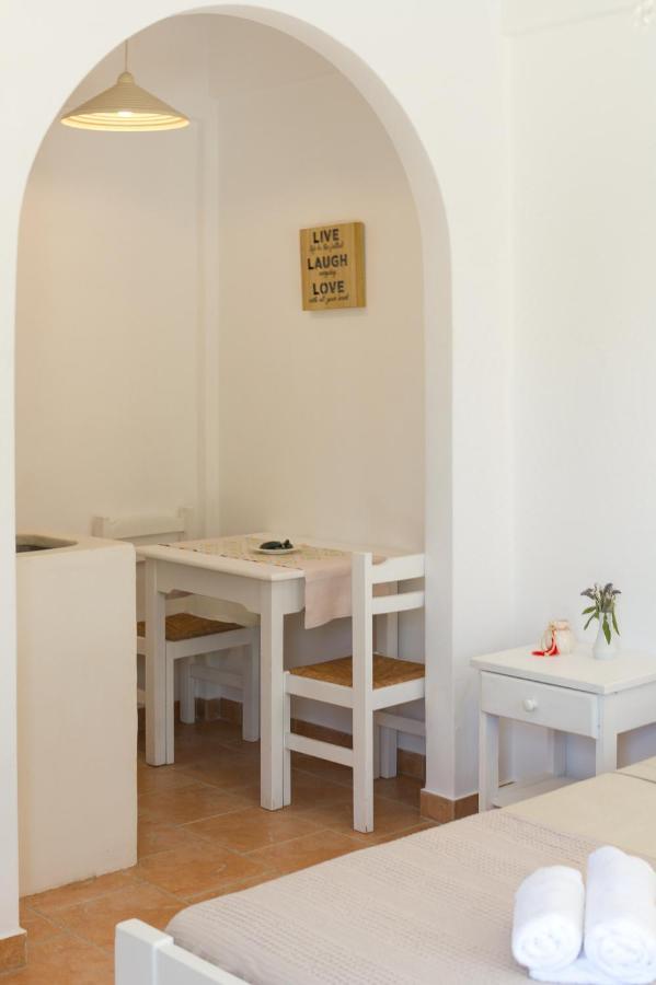 Dahlia Apartments And Studios Alikí Zewnętrze zdjęcie